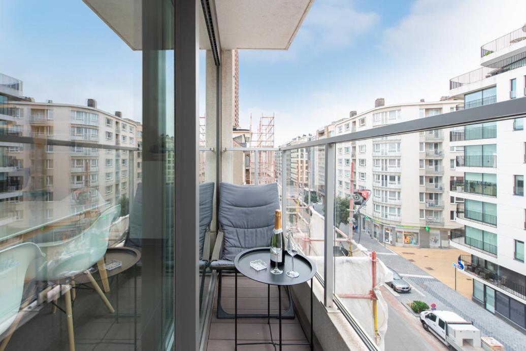 Westminster - Free Parking Apartment Oostende Bagian luar foto