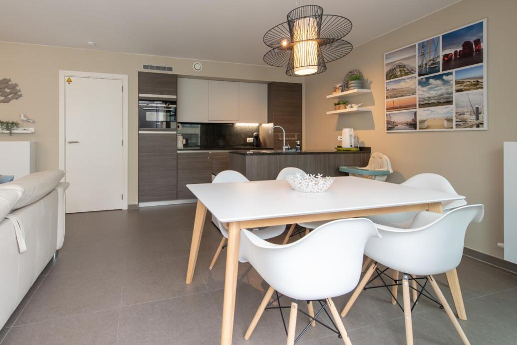 Westminster - Free Parking Apartment Oostende Bagian luar foto